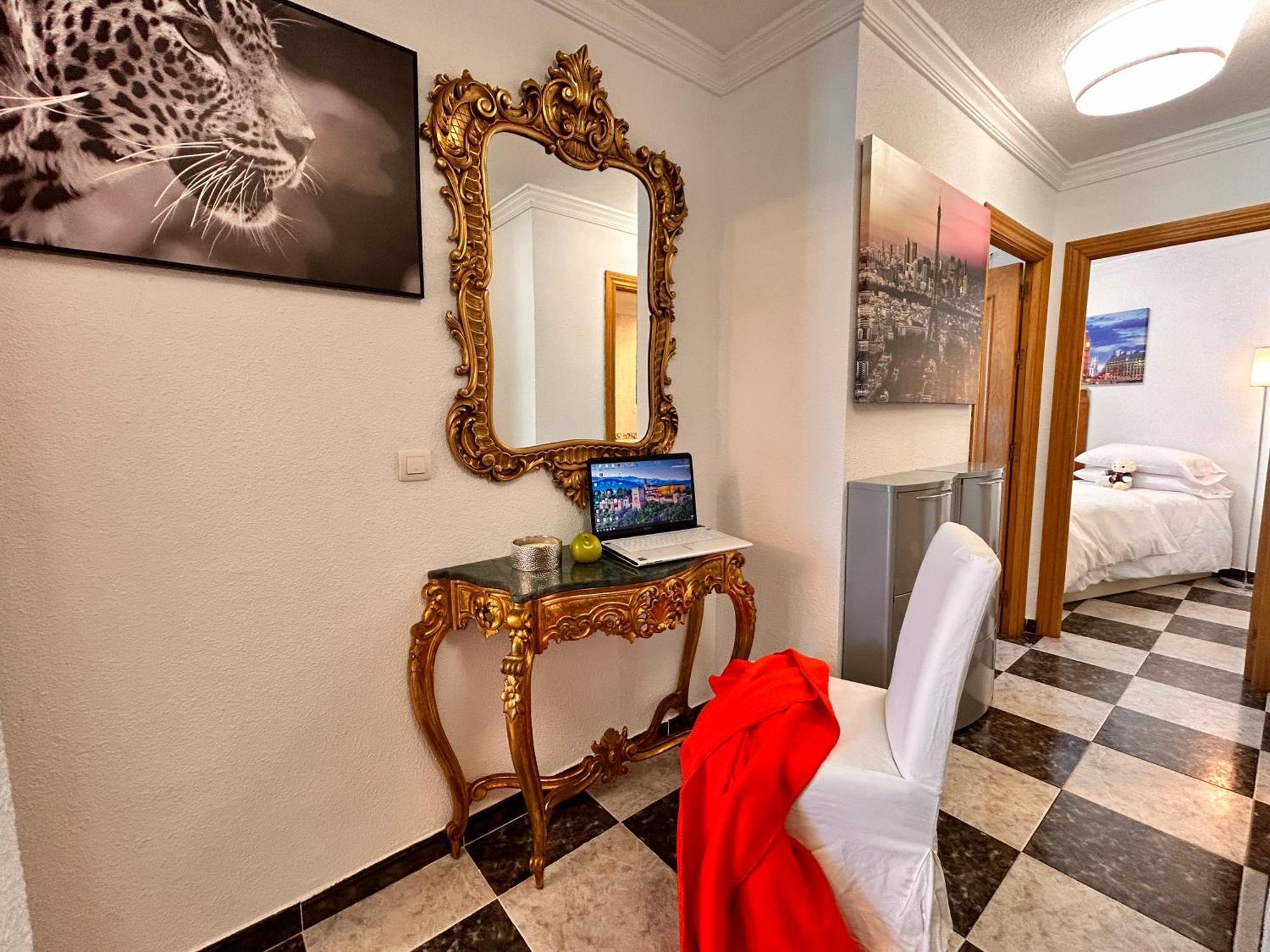 Iberos Royal Apartment La Zubia  Exterior photo